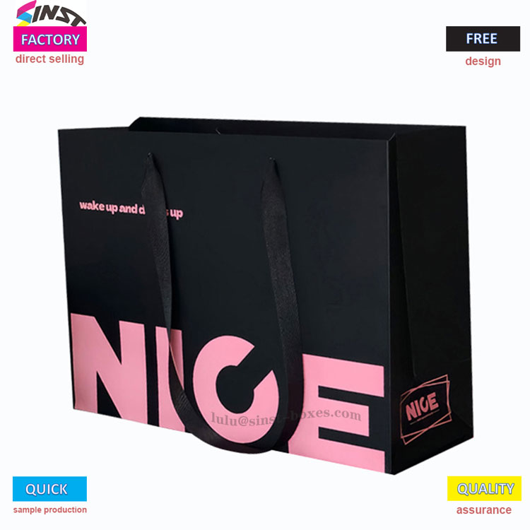 کیسه کاغذی لباس